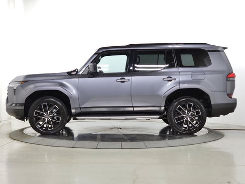 Certified 2024 Lexus GX 550 w/ Accessory Package (2T) AWD/4WD image 5
