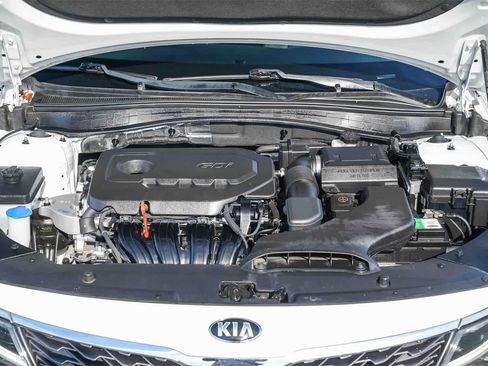 Used 2020 Kia Optima LX image 25