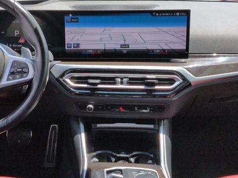 Used 2023 BMW 330i Sedan w/ M Sport Package RWD image 30