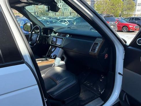 Used 2018 Land Rover Range Rover Supercharged image 8