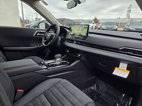 New 2026 Mitsubishi Outlander SE FWD image 4