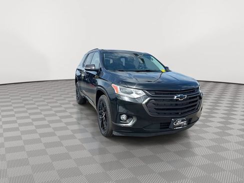 Used 2020 Chevrolet Traverse Premier w/ Redline Edition AWD/4WD image 3
