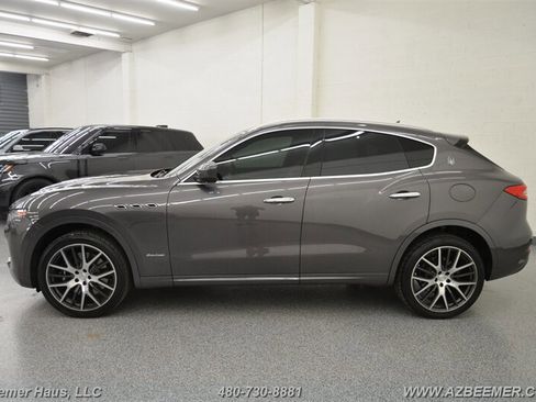 Used 2018 Maserati Levante S GranLusso image 3