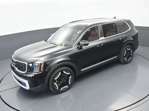Used 2024 Kia Telluride EX w/ EX Captain's Chair Package FWD image 49