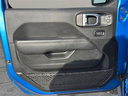 Used 2021 Jeep Gladiator Rubicon w/ Dual Top Group image 15