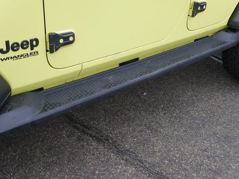 Used 2022 Jeep Wrangler Unlimited Sport image 12