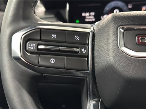 Used 2025 GMC Acadia Elevation image 20