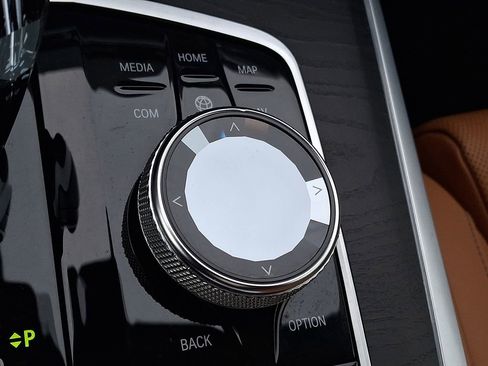 Used 2021 BMW X7 xDrive40i w/ Executive Package image 23