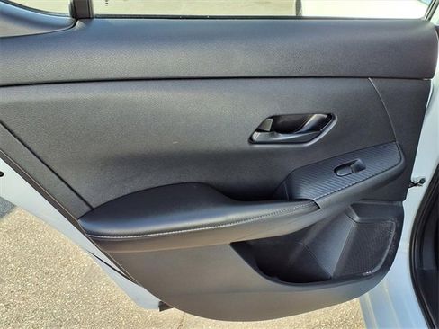 Used 2024 Nissan Sentra SV image 18