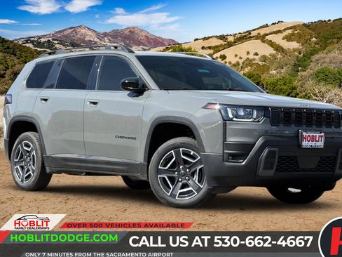 New 2026 Jeep Cherokee Laredo AWD/4WD image 1