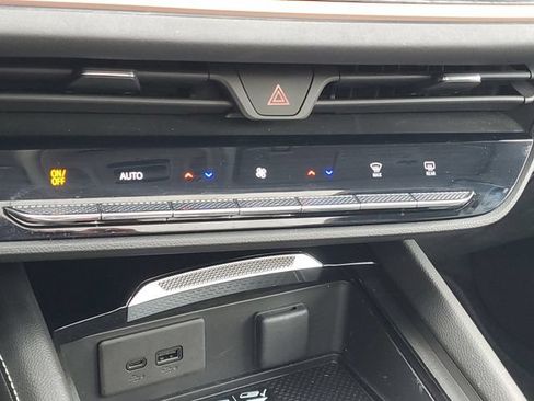 Certified 2024 Buick Envision Sport Touring AWD/4WD image 30