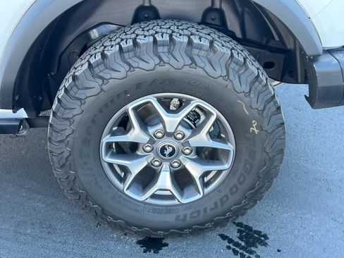 Certified 2023 Ford Bronco Badlands image 14