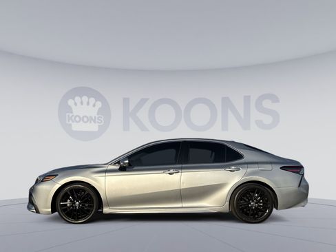 Used 2023 Toyota Camry XSE image 2