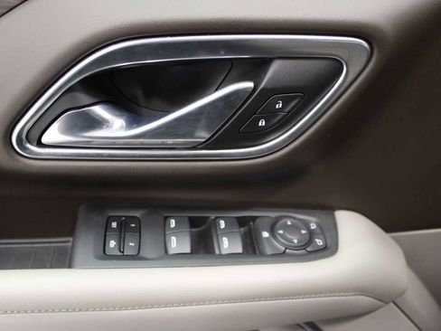 Used 2021 Chevrolet Tahoe LT image 17