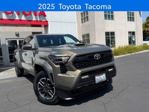 Certified 2025 Toyota Tacoma TRD Sport RWD image 2