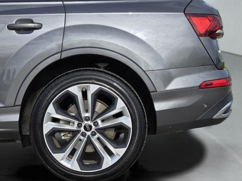 Used 2023 Audi Q7 3.0T Premium Plus image 39