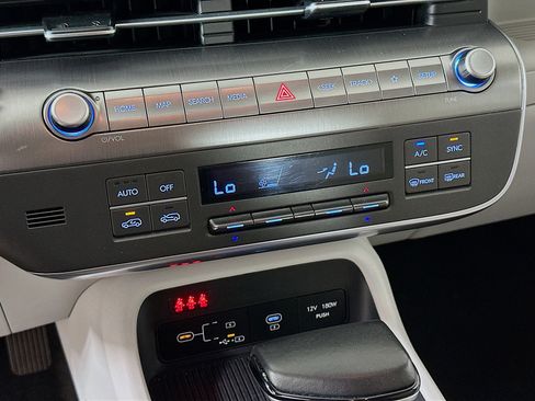 Used 2024 Hyundai Kona SEL image 23