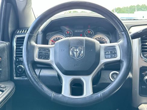 Used 2014 RAM 2500 Laramie w/ Convenience Group AWD/4WD image 17