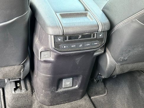 Used 2025 Toyota Grand Highlander FWD image 16