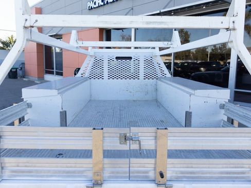 Used 2020 Ford F350 XL w/ Power Equipment Group image 15