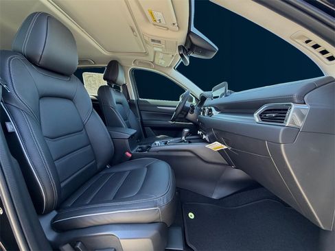 New 2025 MAZDA CX-5 AWD 2.5 S w/ Preferred Package image 17