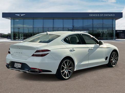 Used 2025 Genesis G70 2.5T image 5