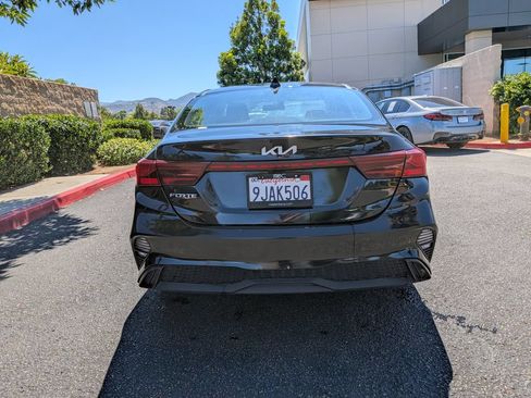 Used 2023 Kia Forte LXS FWD image 7