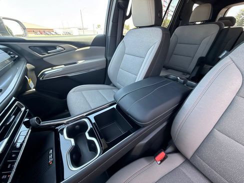 New 2026 Chevrolet Traverse LT FWD image 13
