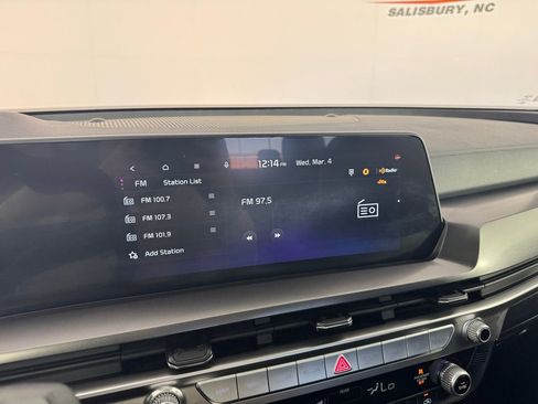 Used 2025 Kia Telluride S image 15