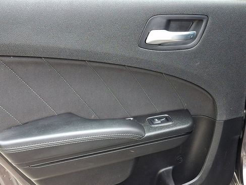 Used 2022 Dodge Charger SXT w/ Blacktop Package RWD image 18