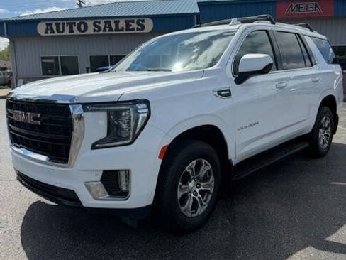 Used 2022 GMC Yukon SLE w/ Gmc Pro Safety Plus Package AWD/4WD image 1