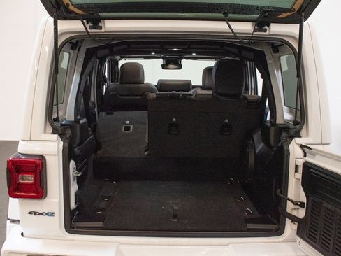 Used 2024 Jeep Wrangler High Altitude image 26