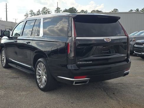 Used 2024 Cadillac Escalade ESV Premium Luxury w/ Performance Package image 3