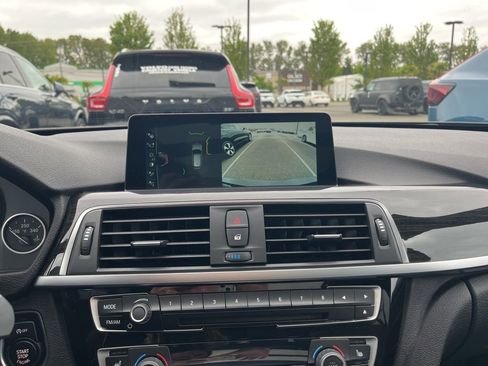 Used 2017 BMW 330i xDrive Wagon AWD/4WD image 26