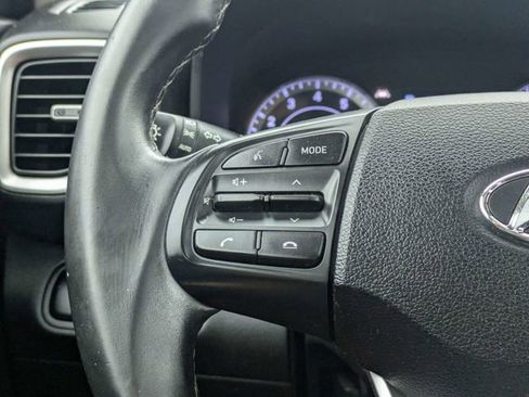 Used 2020 Hyundai Venue SEL w/ Convenience Package FWD image 24