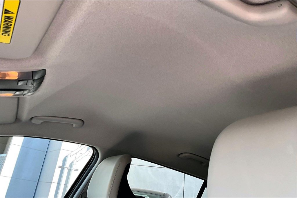 Used 2024 Kia Niro EX FWD image 14
