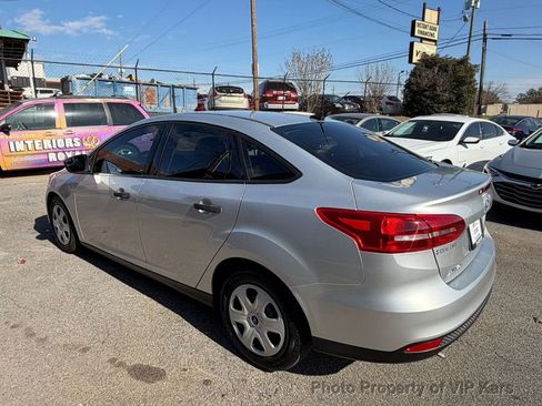 Used 2017 Ford Focus S image 6