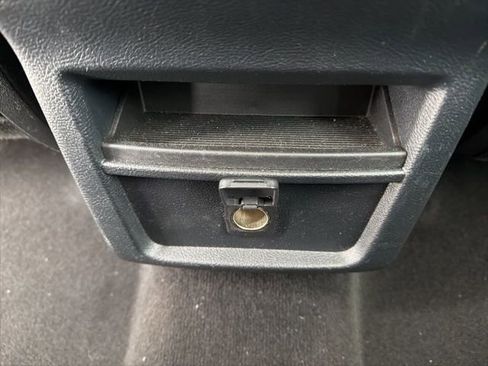 Used 2019 Ford Edge SE w/ SE Fleet Driver's Package image 17