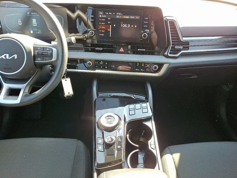 Used 2023 Kia Sportage LX image 15