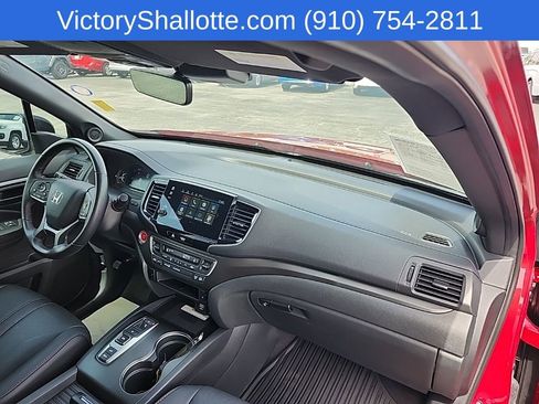 Used 2023 Honda Passport TrailSport image 39