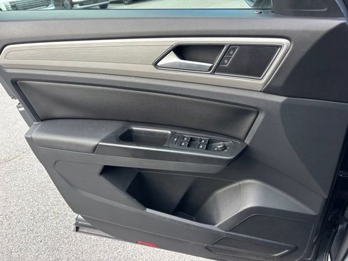 Used 2019 Volkswagen Atlas SE w/ Towing Package FWD image 12