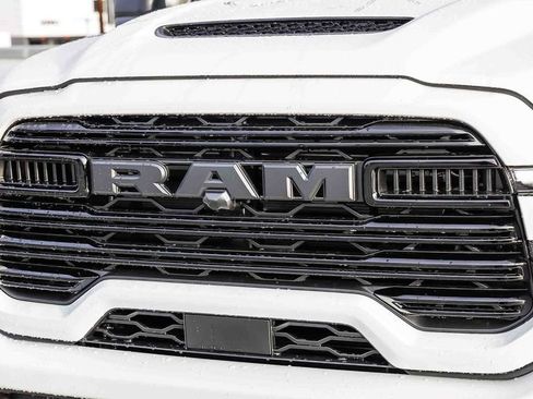 New 2026 RAM 2500 Laramie AWD/4WD image 6