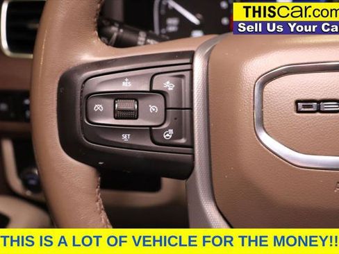 Used 2021 GMC Yukon Denali w/ Denali Premium Package image 11