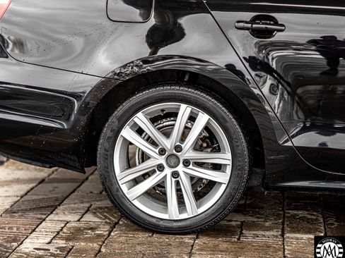 Used 2015 Volkswagen Jetta TDI SEL image 11