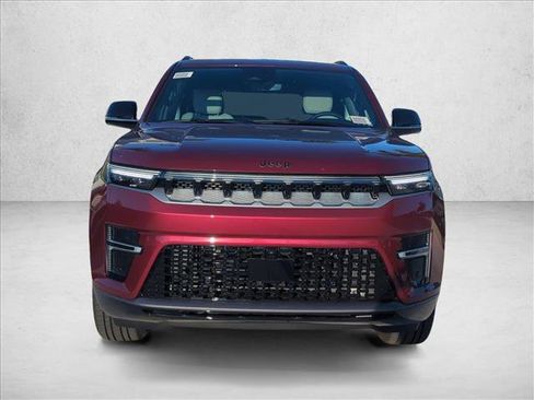 New 2026 Jeep Grand Wagoneer 2WD image 5