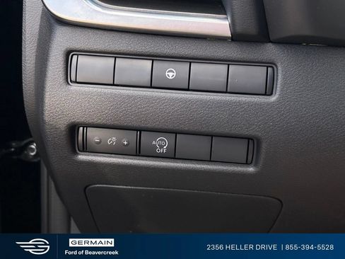 Used 2023 Nissan Rogue SV AWD/4WD image 25