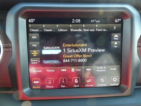 Used 2020 Jeep Wrangler Unlimited Sahara image 25