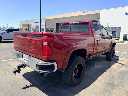 Used 2020 Chevrolet Silverado 2500 LTZ w/ LTZ Premium Package AWD/4WD image 3