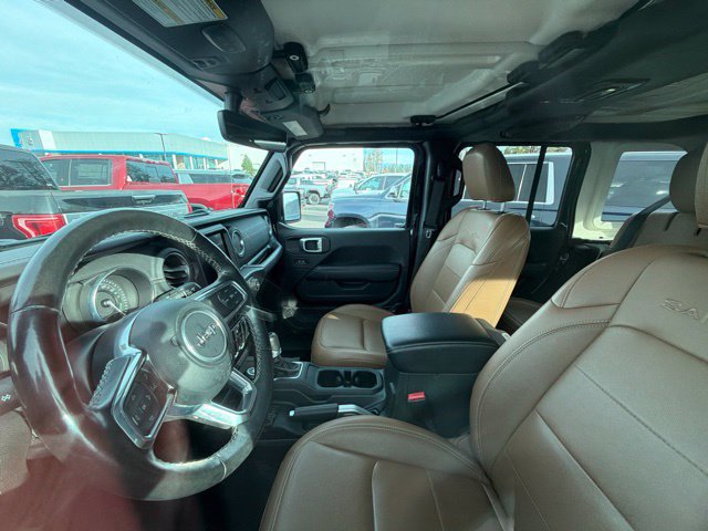 Used 2023 Jeep Wrangler Unlimited Sahara w/ Cold Weather Group AWD/4WD image 16