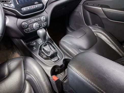 Used 2021 Jeep Cherokee Limited AWD/4WD image 9